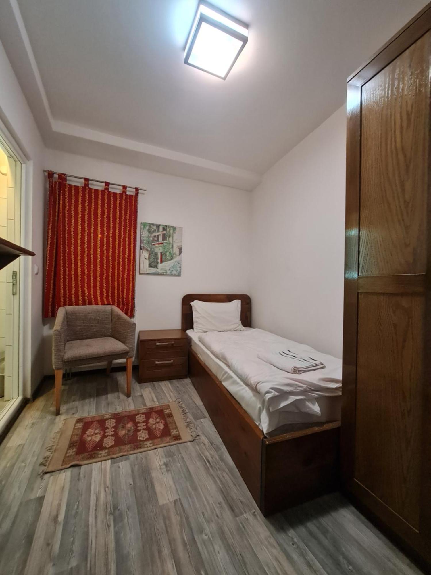 Guesthouse Hotel My Home 프리즈렌 외부 사진