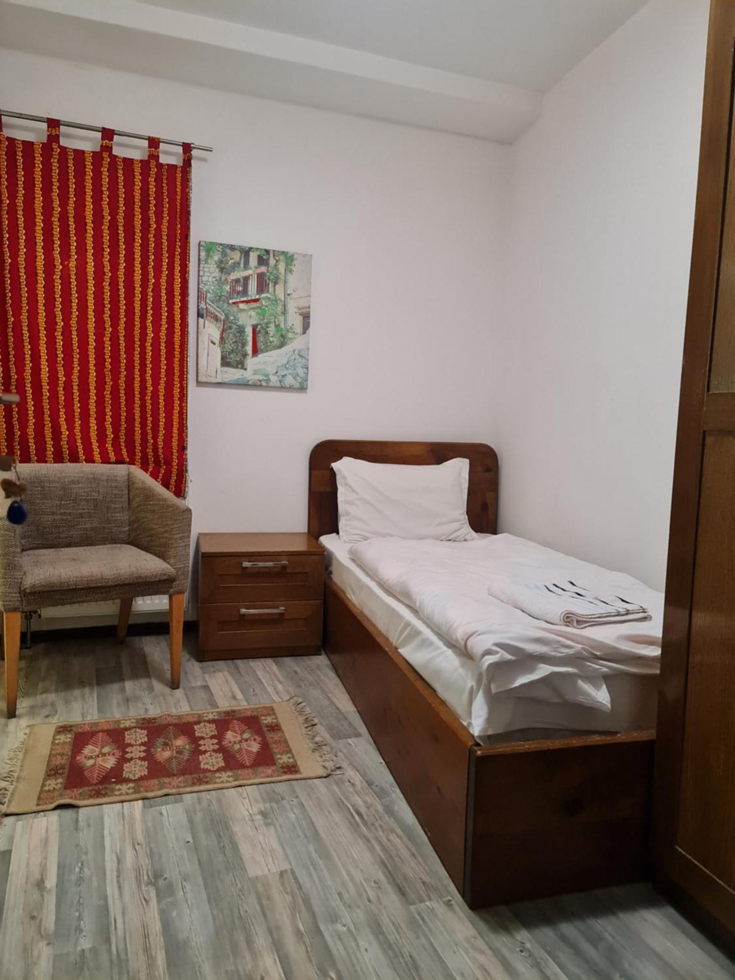 Guesthouse Hotel My Home 프리즈렌 외부 사진