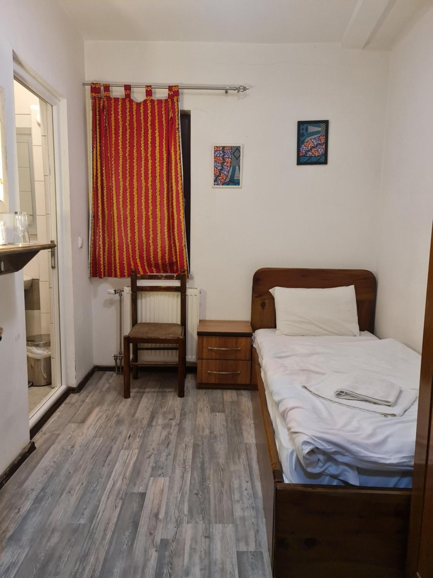 Guesthouse Hotel My Home 프리즈렌 외부 사진