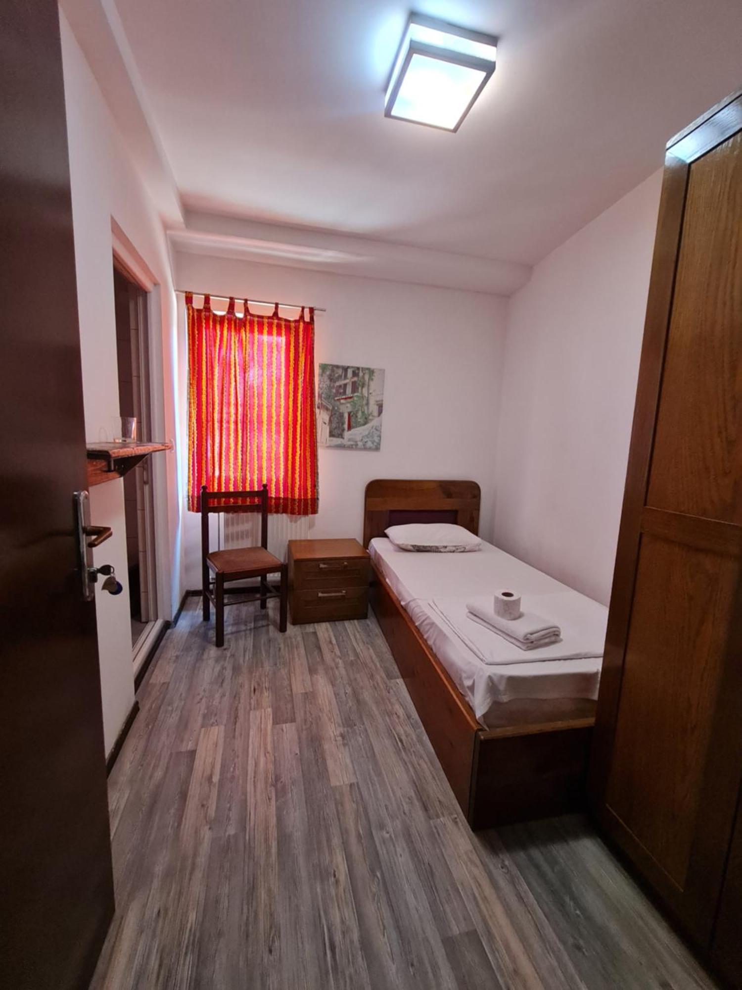 Guesthouse Hotel My Home 프리즈렌 외부 사진
