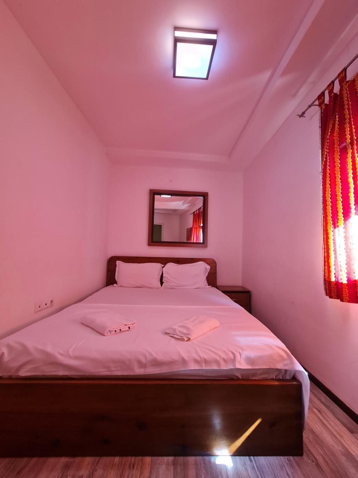 Guesthouse Hotel My Home 프리즈렌 외부 사진